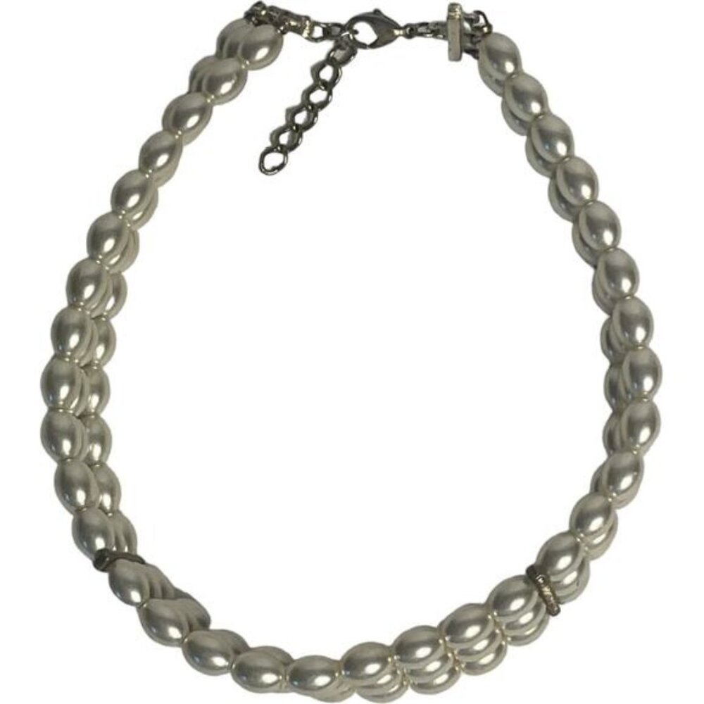 Vintage Triple-Strand Pearl Choker Necklace With Clasp Closure - Picture 3 of 8